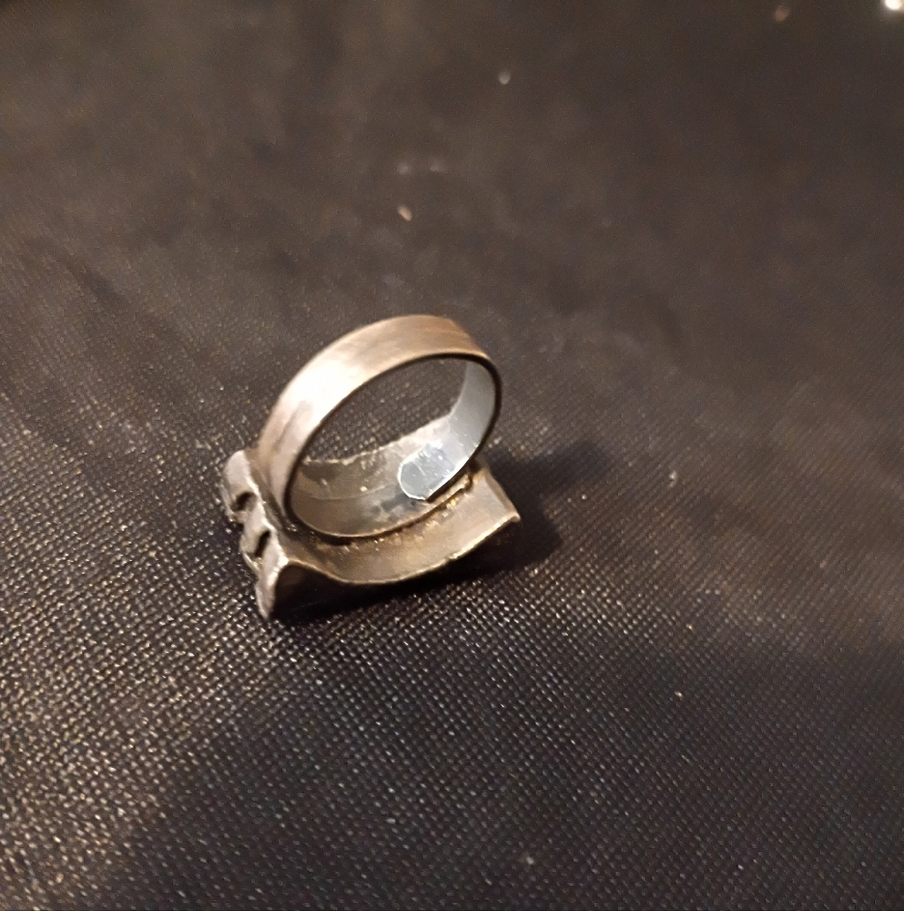 Peace Sign Ring - Picture 5 of 5
